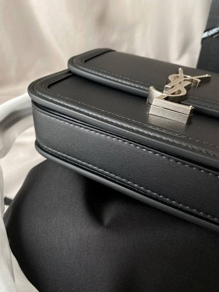 Модель в стилі Yves Saint Laurent Solferino black silver Р5003 фото
