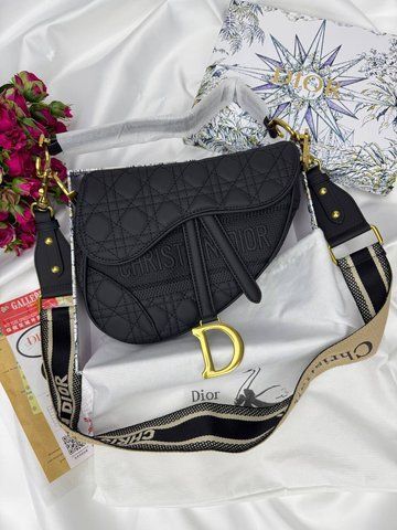 Модель в стилі Dior Saddle Black Logo 25см P6074 фото