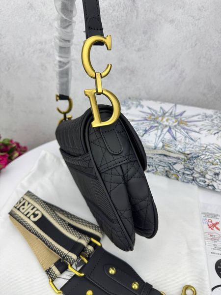 Модель в стилі Dior Saddle Black Logo 25см P6074 фото
