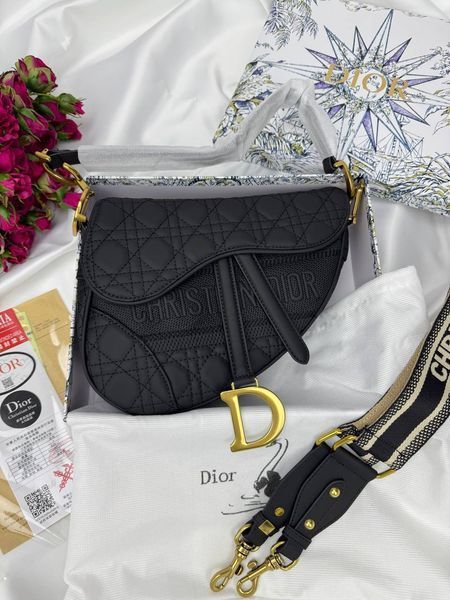 Модель в стилі Dior Saddle Black Logo 25см P6074 фото