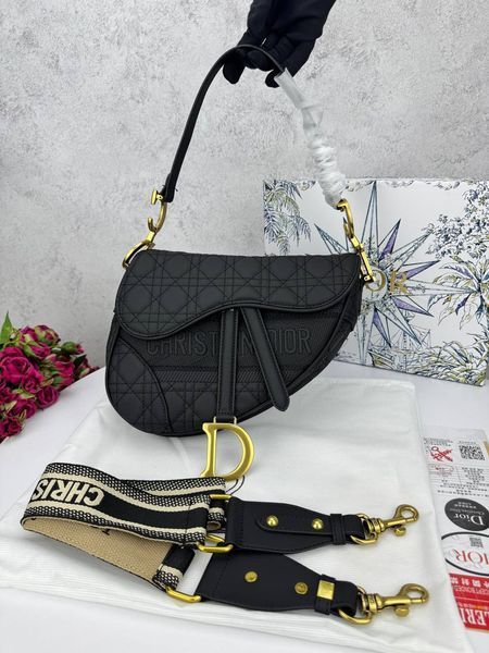 Модель в стилі Dior Saddle Black Logo 25см P6074 фото