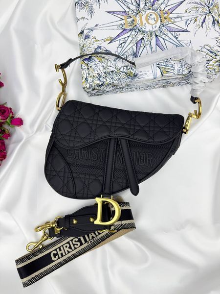 Модель в стилі Dior Saddle Black Logo 25см P6074 фото