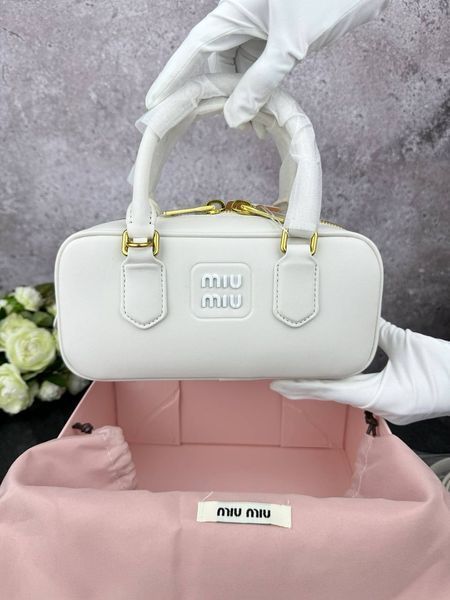 Сумка в стилі Miu Miu Milk 22 см 	P17001 фото