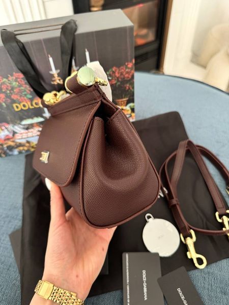 Модель в стил Dolce & Gabbana Sicily Chocolateі 20см P19019  фото