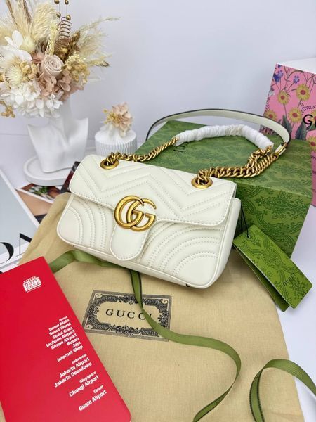 Сумка в стилі Gucci Marmont Medium Milk P11030 фото