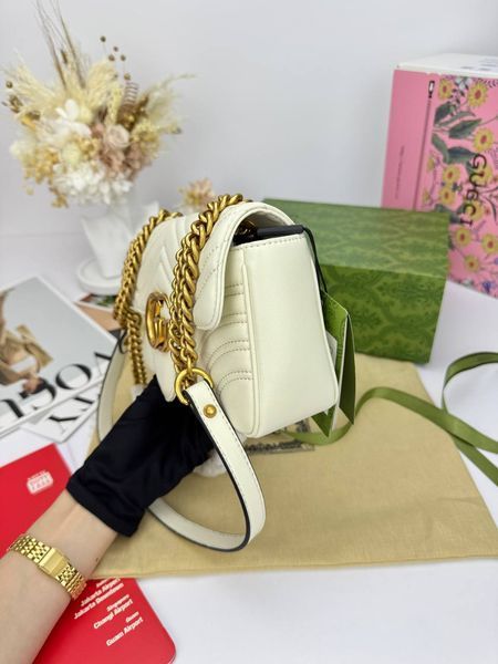 Сумка в стилі Gucci Marmont Medium Milk P11030 фото