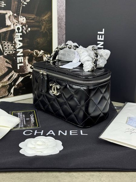 Модель в стилі Chanel Black Silver (з дзеркалом) 17 см P10029 фото