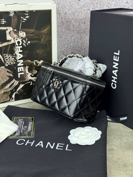 Модель в стилі Chanel Black Silver (з дзеркалом) 17 см P10029 фото