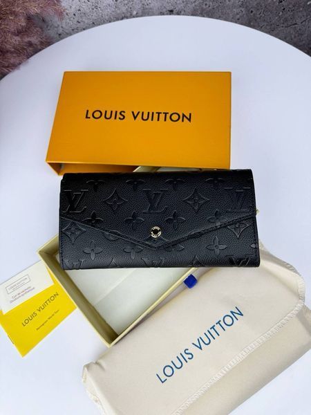 Модель в стилі Louis Vuitton Black W0014 фото