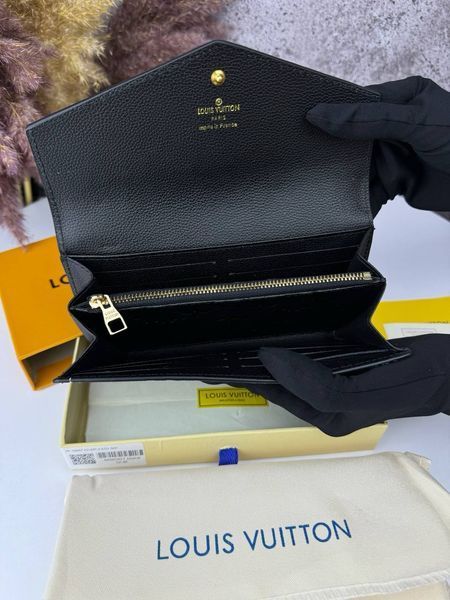 Модель в стилі Louis Vuitton Black W0014 фото