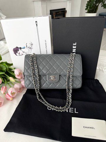 Модель в стилі  Chanel Grey Silver Texture 25см  P10166 фото