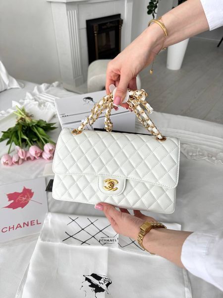 Модель в стилі Chanel Milk Gold Texture P10113 фото