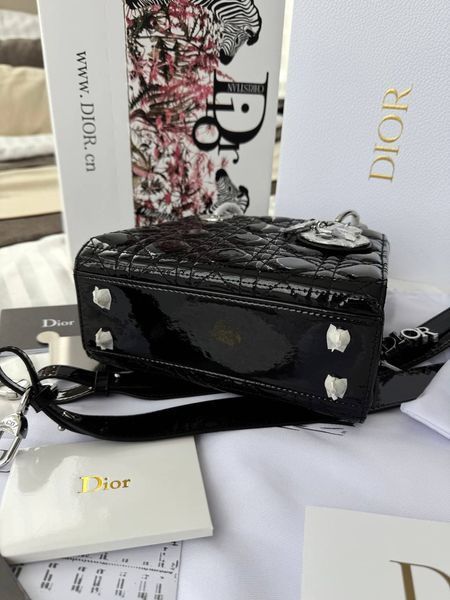 Модель в стилі  Dior Lady Black Silver 20см P6072 фото