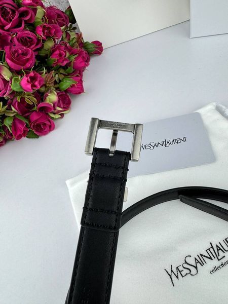 Модель в стилі Yves Saint Laurent Black Silver R0013 фото