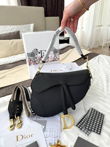 Модель в стилі  Dior Saddle Black Texture 25см P6071 фото