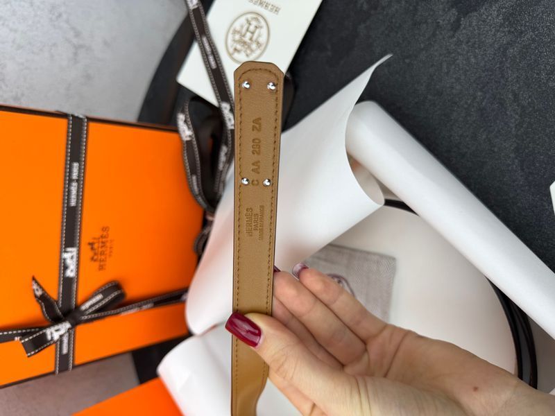 Модель в стилі Hermes Black Silver R0024 фото