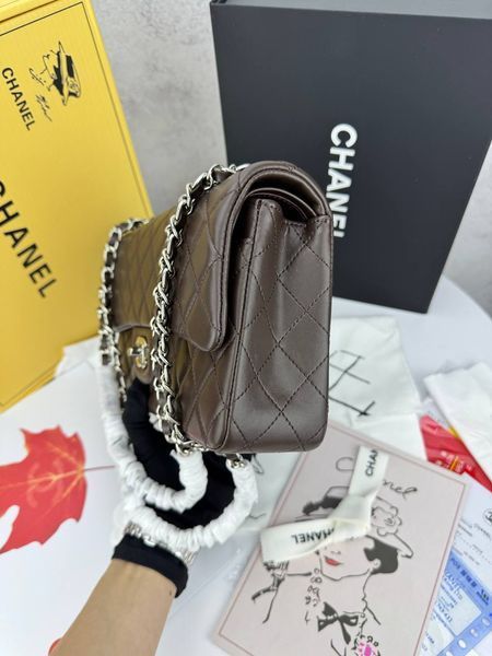 Модель в стилі Chanel Chocolate Silver P10103 фото
