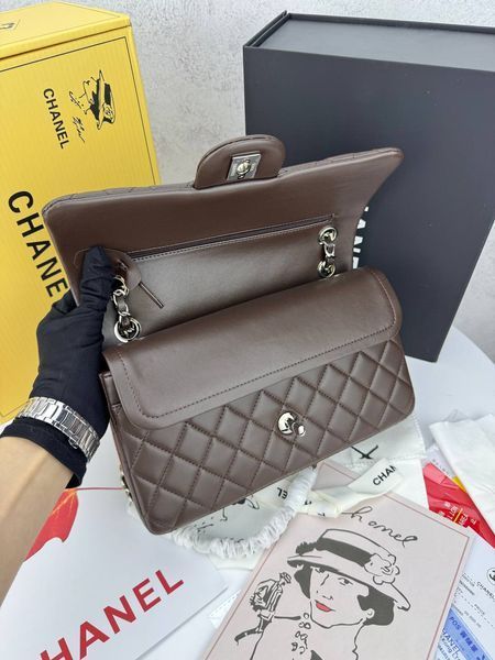 Модель в стилі Chanel Chocolate Silver P10103 фото