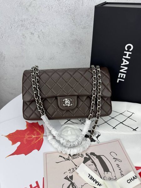 Модель в стилі Chanel Chocolate Silver P10103 фото