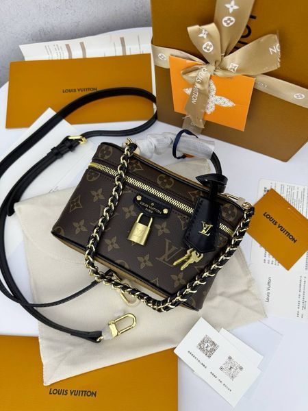 Модель в стилі Louis Vuitton Vanity PM Brown 19 см 	P1032 фото