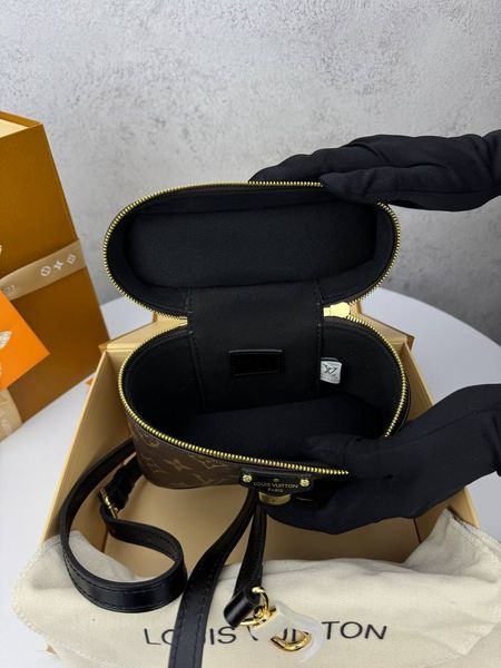 Модель в стилі Louis Vuitton Vanity PM Brown 19 см 	P1032 фото