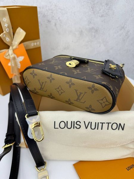 Модель в стилі Louis Vuitton Vanity PM Brown 19 см 	P1032 фото