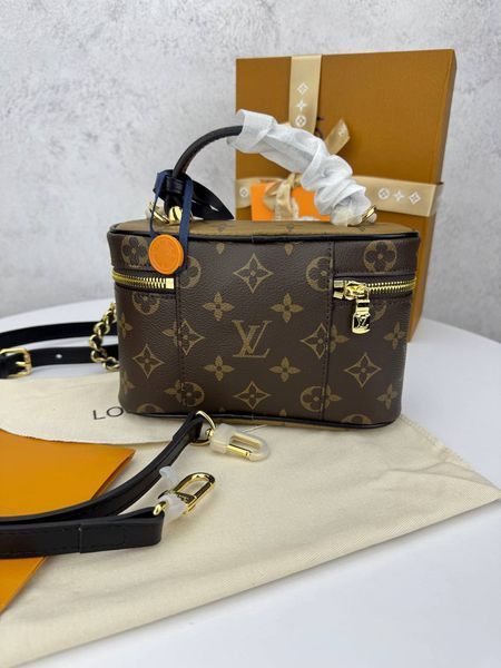 Модель в стилі Louis Vuitton Vanity PM Brown 19 см 	P1032 фото