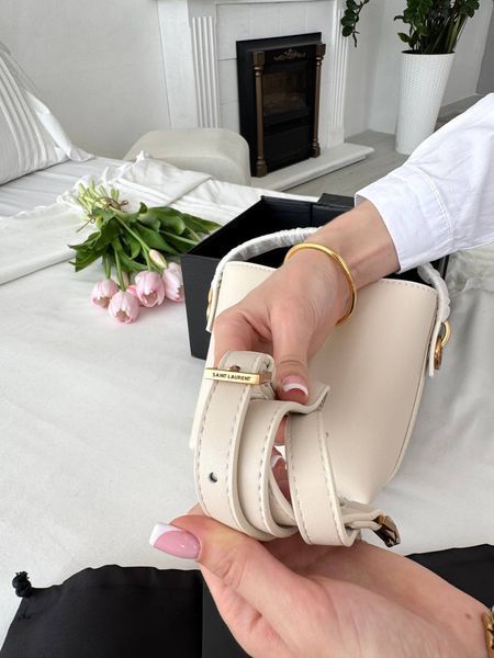Сумка в стилі Yves Saint Laurent Le 37 small Milk Gold P5055 фото
