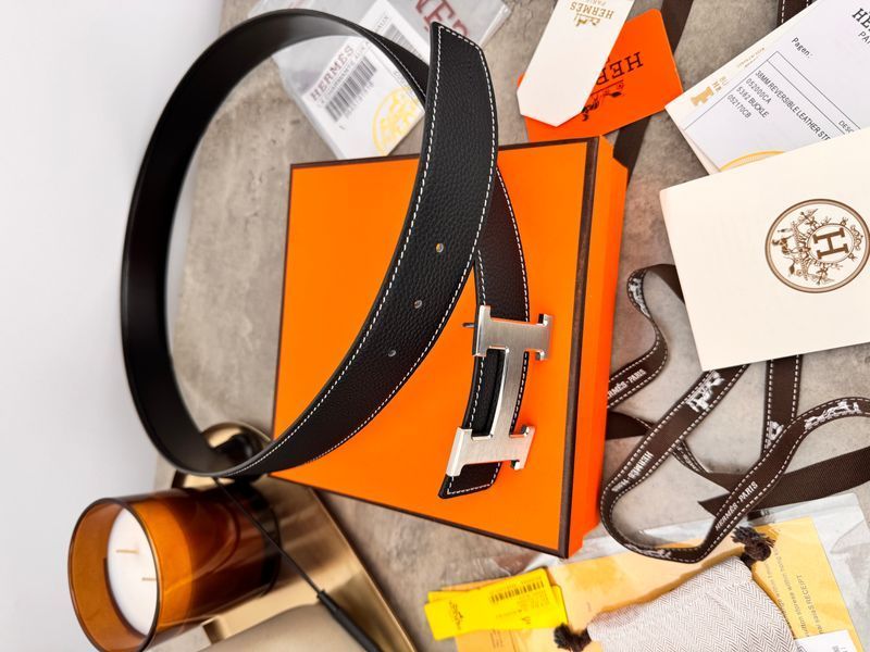Модель в стилі Hermes Black Silver R0022 фото
