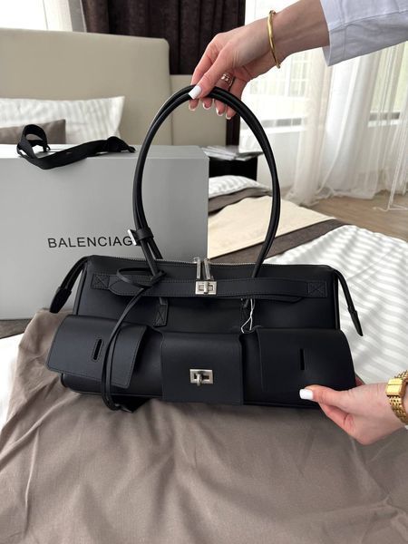 Модель в стилі  Balenciaga bel air Black Silver 36см  P18029 фото