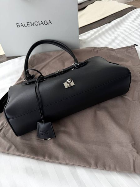 Модель в стилі  Balenciaga bel air Black Silver 36см  P18029 фото