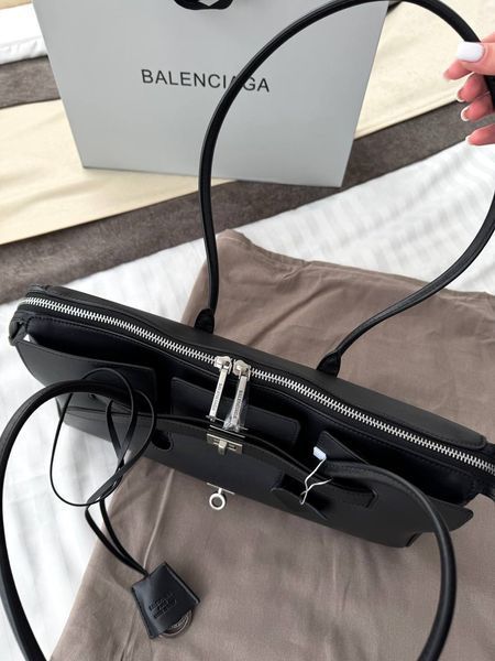 Модель в стилі  Balenciaga bel air Black Silver 36см  P18029 фото