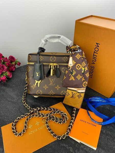 Модель в стилі Louis Vuitton Vanity PM Brown 17 см 	P1012 фото