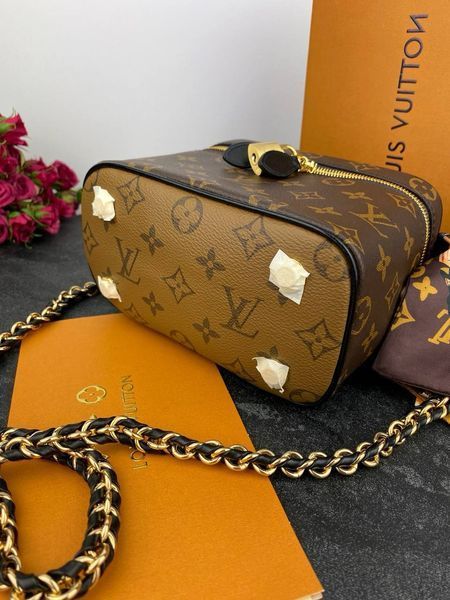 Модель в стилі Louis Vuitton Vanity PM Brown 17 см 	P1012 фото