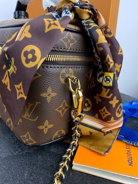 Модель в стилі Louis Vuitton Vanity PM Brown 17 см 	P1012 фото